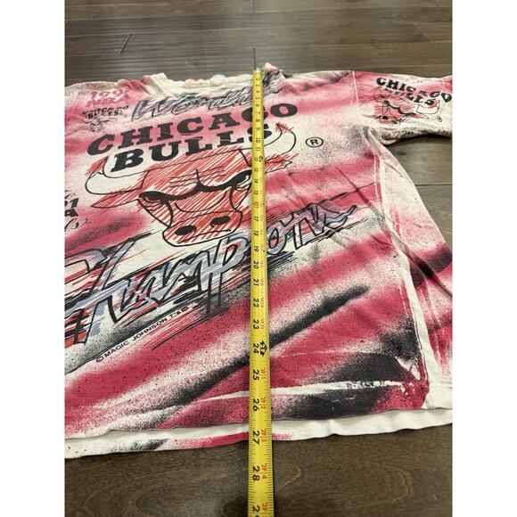 Vtg 90s Magic Johnson T’s Chicago Bulls All Over Print 1991 NBA Finals T-Shirt L - Picture 7 of 8
